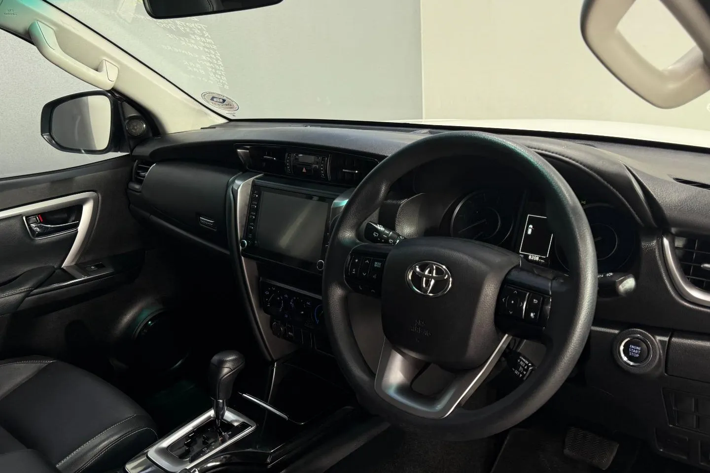 2023 Toyota Fortuner 2.4GD-6 Auto, photo 25 of 27