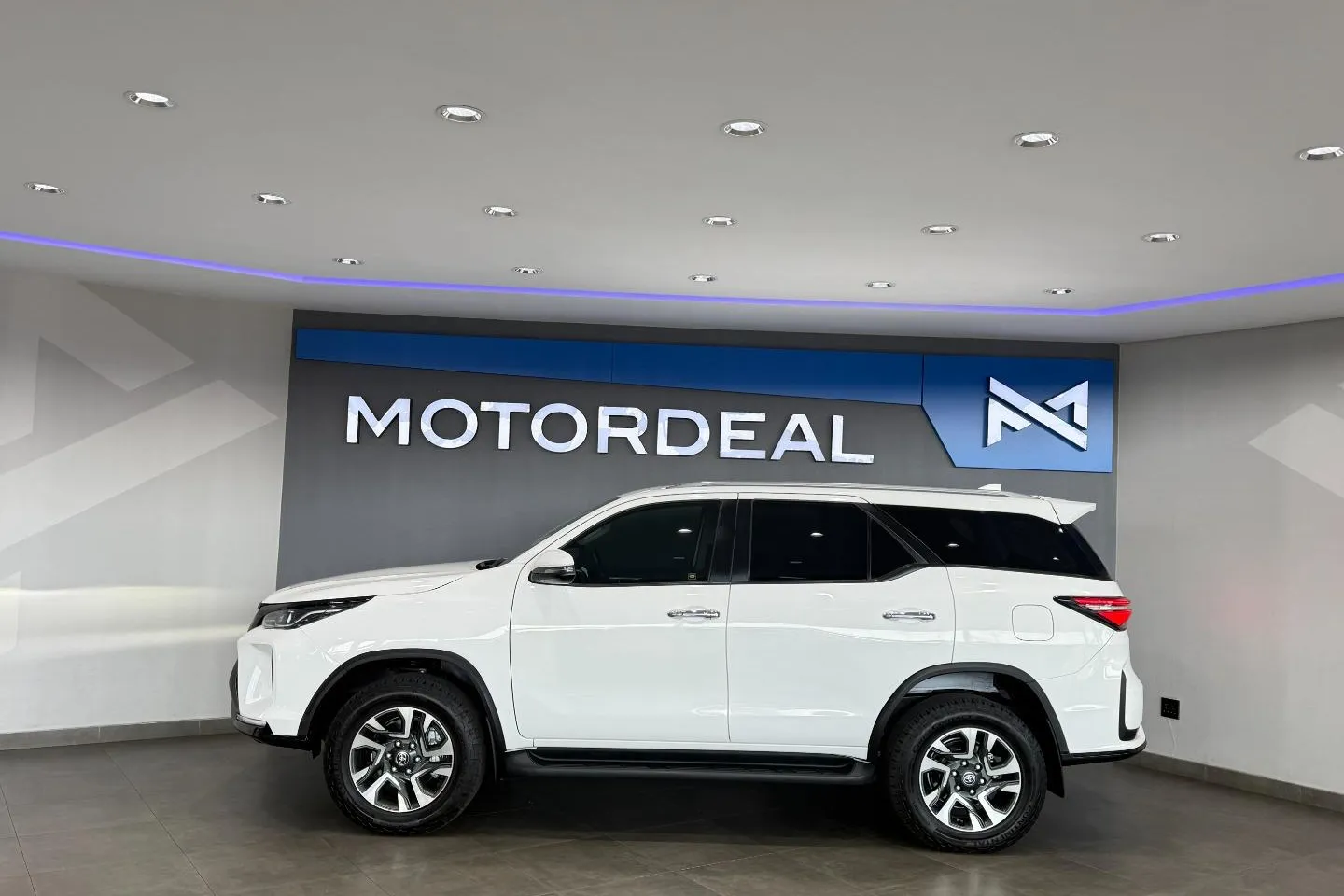 2023 Toyota Fortuner 2.4GD-6 Auto, photo 5 of 24