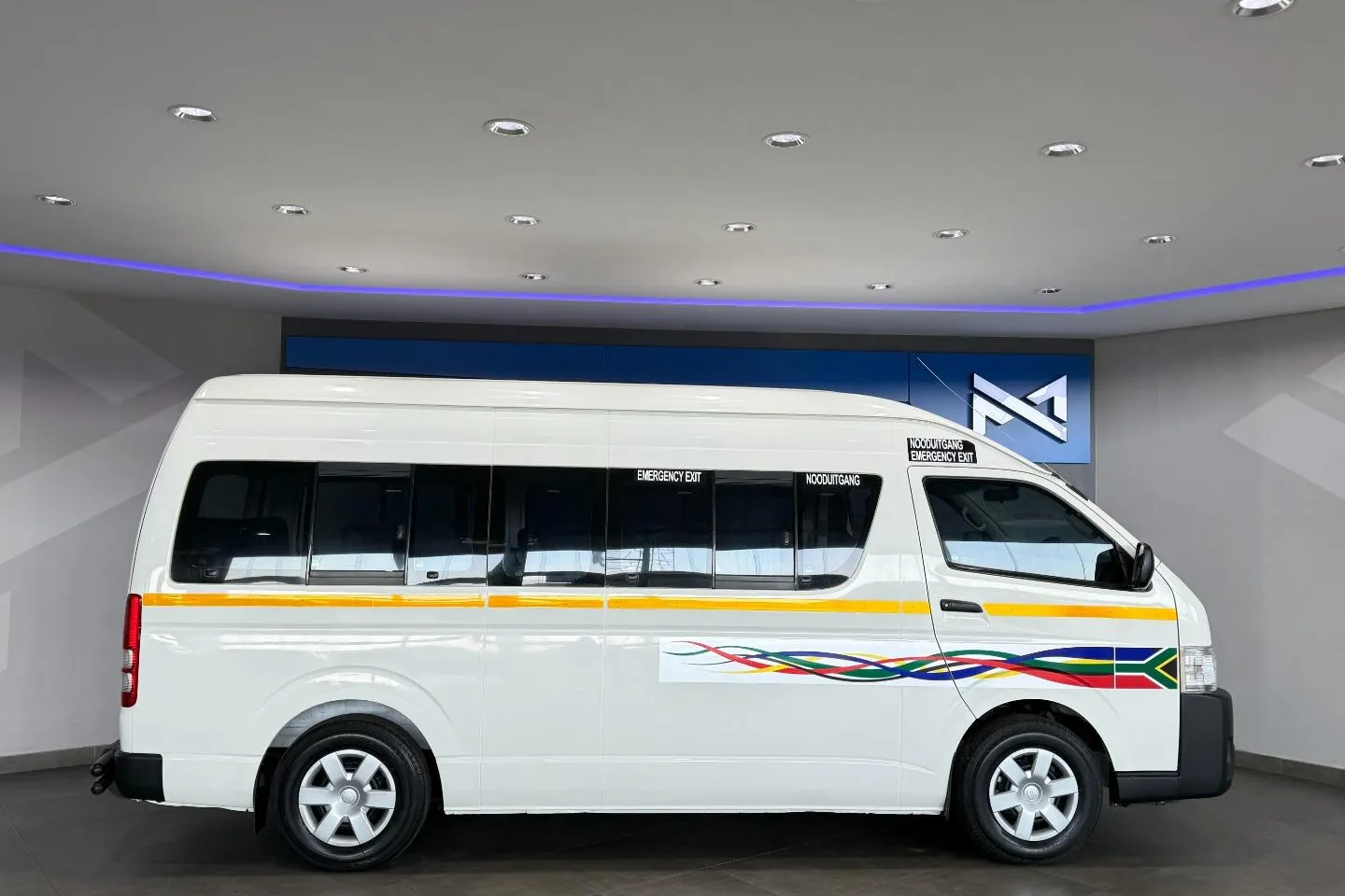 2023 Toyota Quantum 2.5D-4D Sesfikile, photo 10 of 23