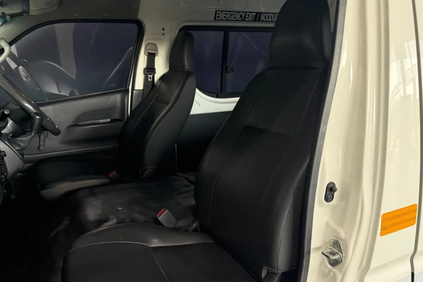 2023 Toyota Quantum 2.5D-4D Sesfikile, photo 17 of 23