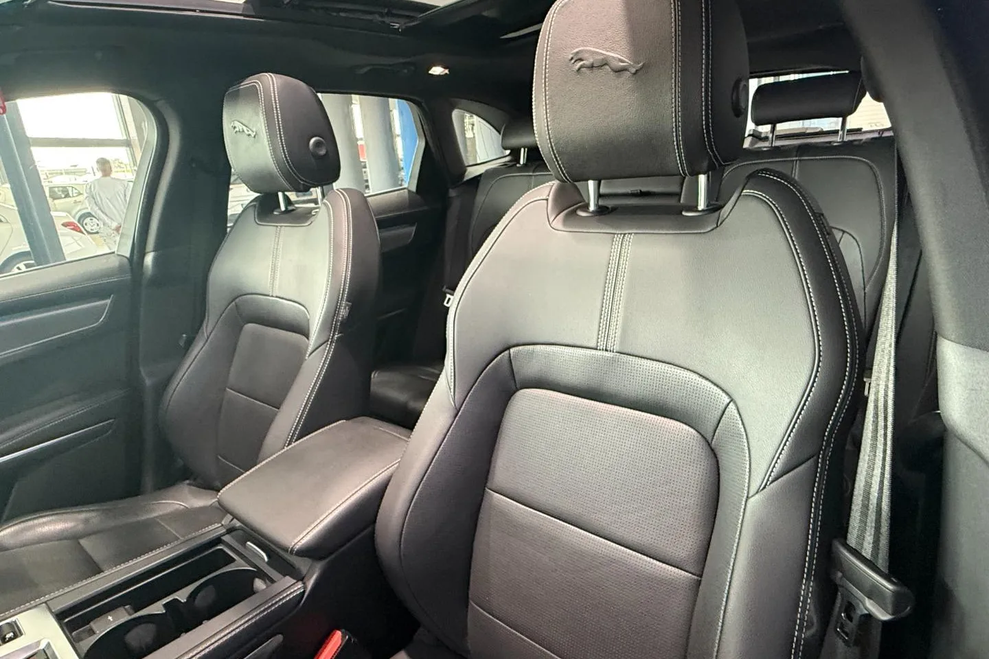 2024 Jaguar F-Pace D200 AWD R-Dynamic SE, photo 15 of 26