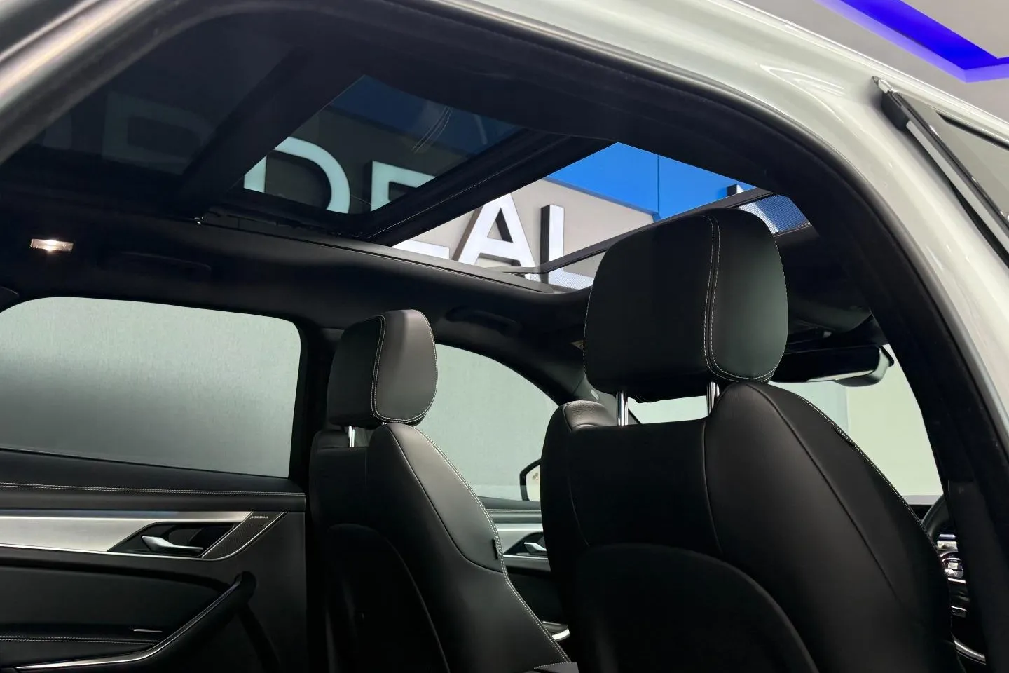 2024 Jaguar F-Pace D200 AWD R-Dynamic SE, photo 23 of 26
