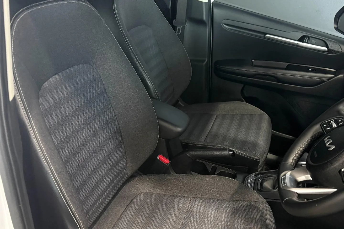 2024 Kia Sonet 1.5 EX, photo 24 of 25