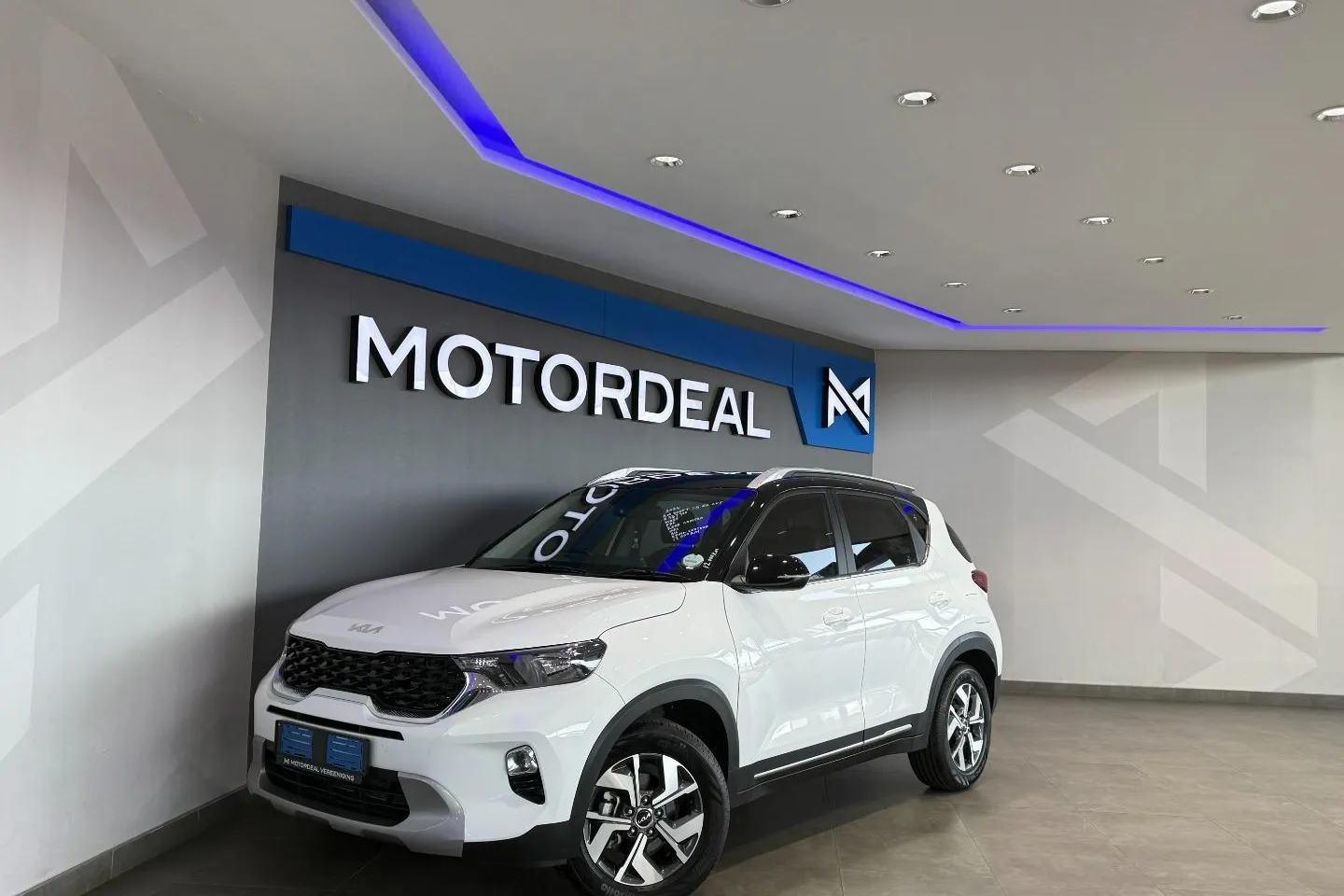 2024 Kia Sonet 1.5 EX, photo 3 of 25