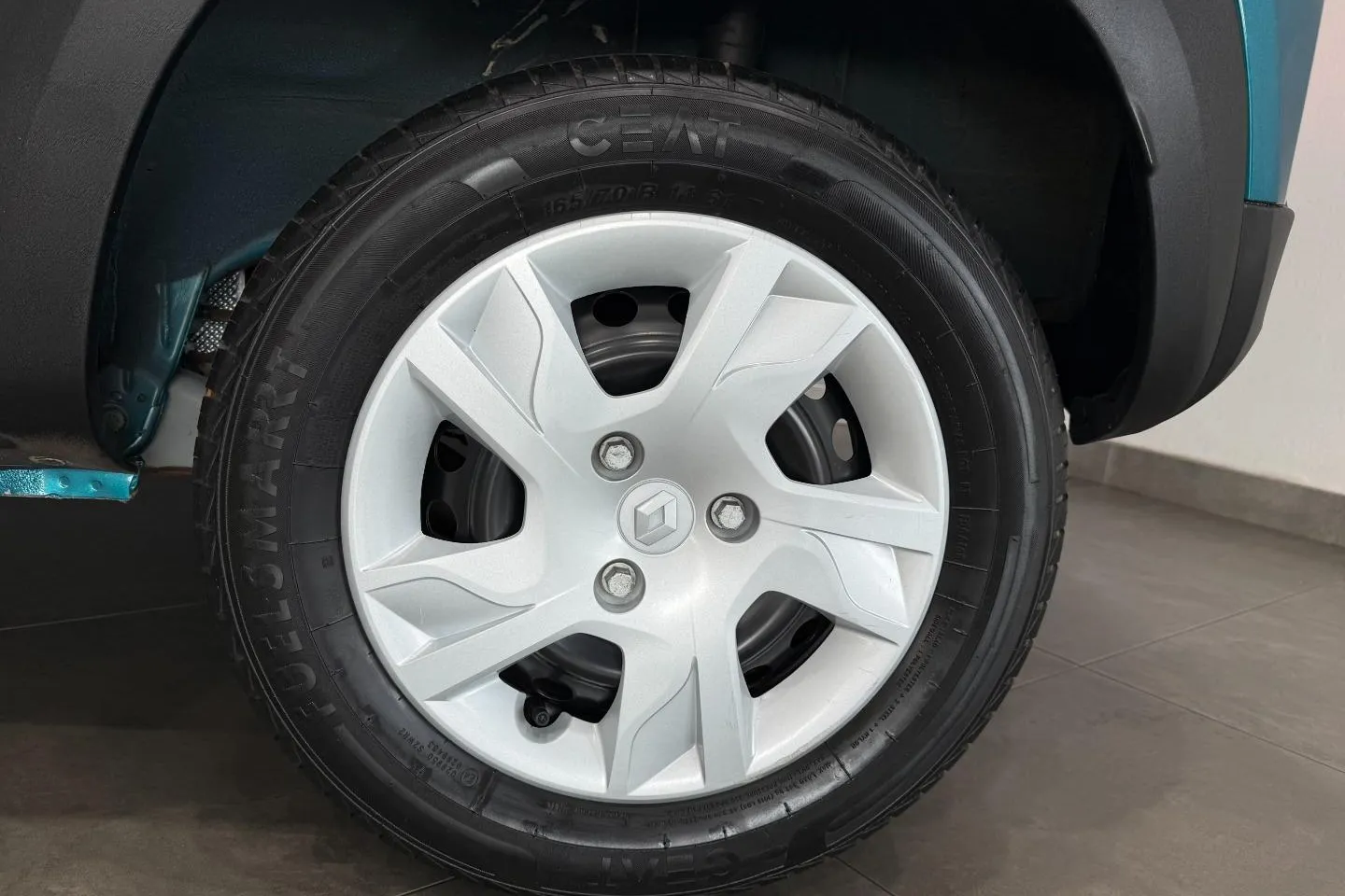 2024 Renault Kwid 1.0 Expression, photo 16 of 21