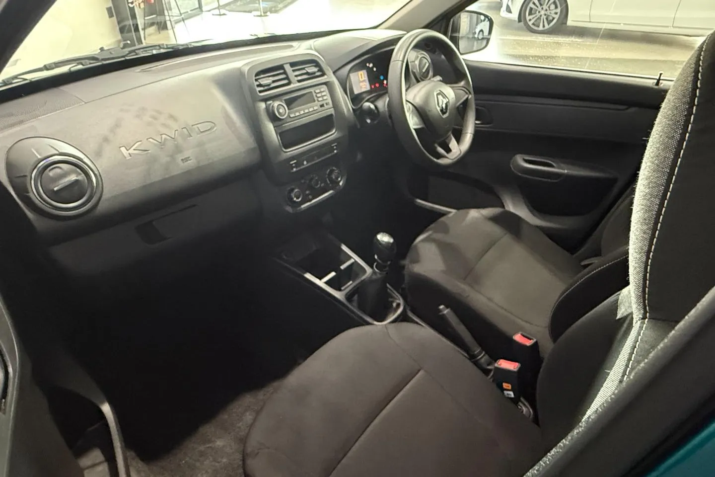 2024 Renault Kwid 1.0 Expression, photo 8 of 21