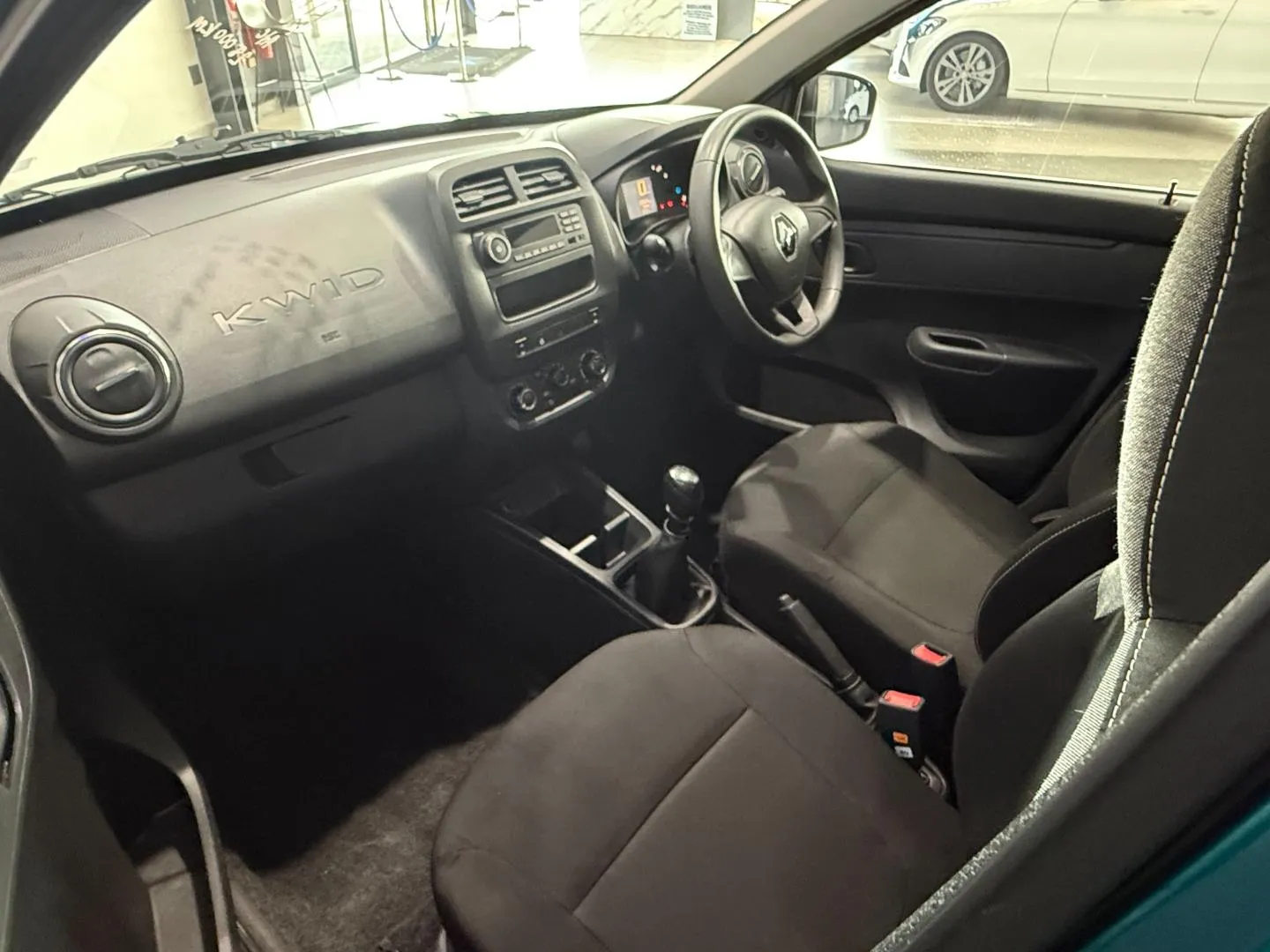 2024 Renault Kwid 1.0 Expression, photo 8 of 21