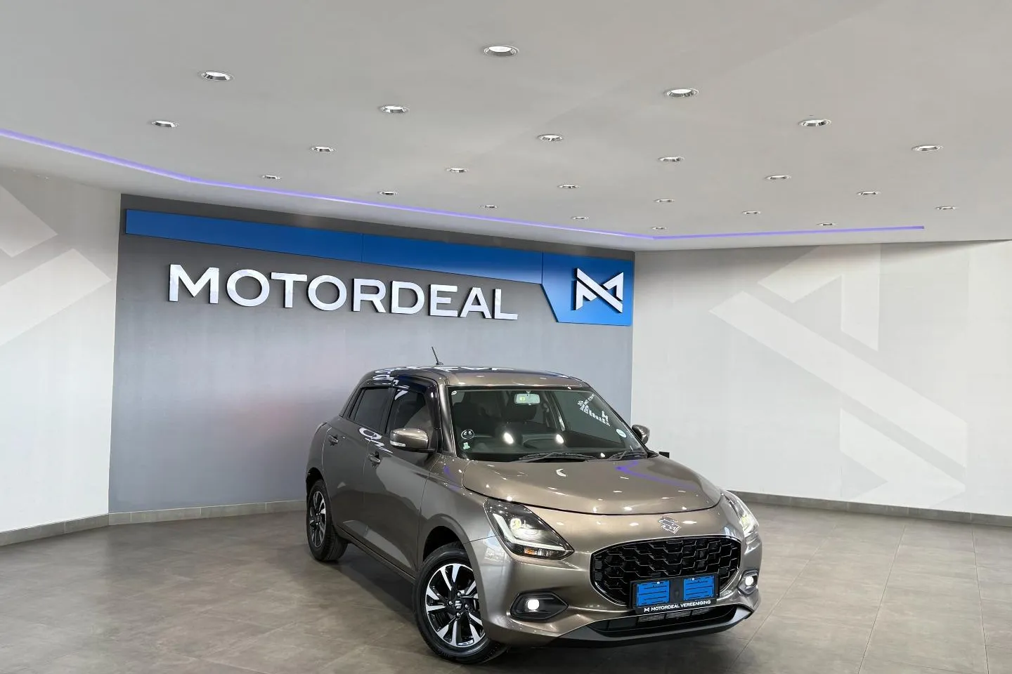2024 Suzuki Swift 1.2 GLX CVT, photo 1 of 12