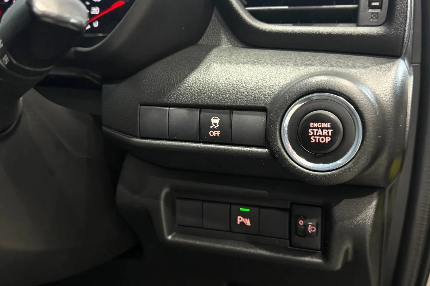2024 Suzuki Swift 1.2 GLX CVT, photo 14 of 23