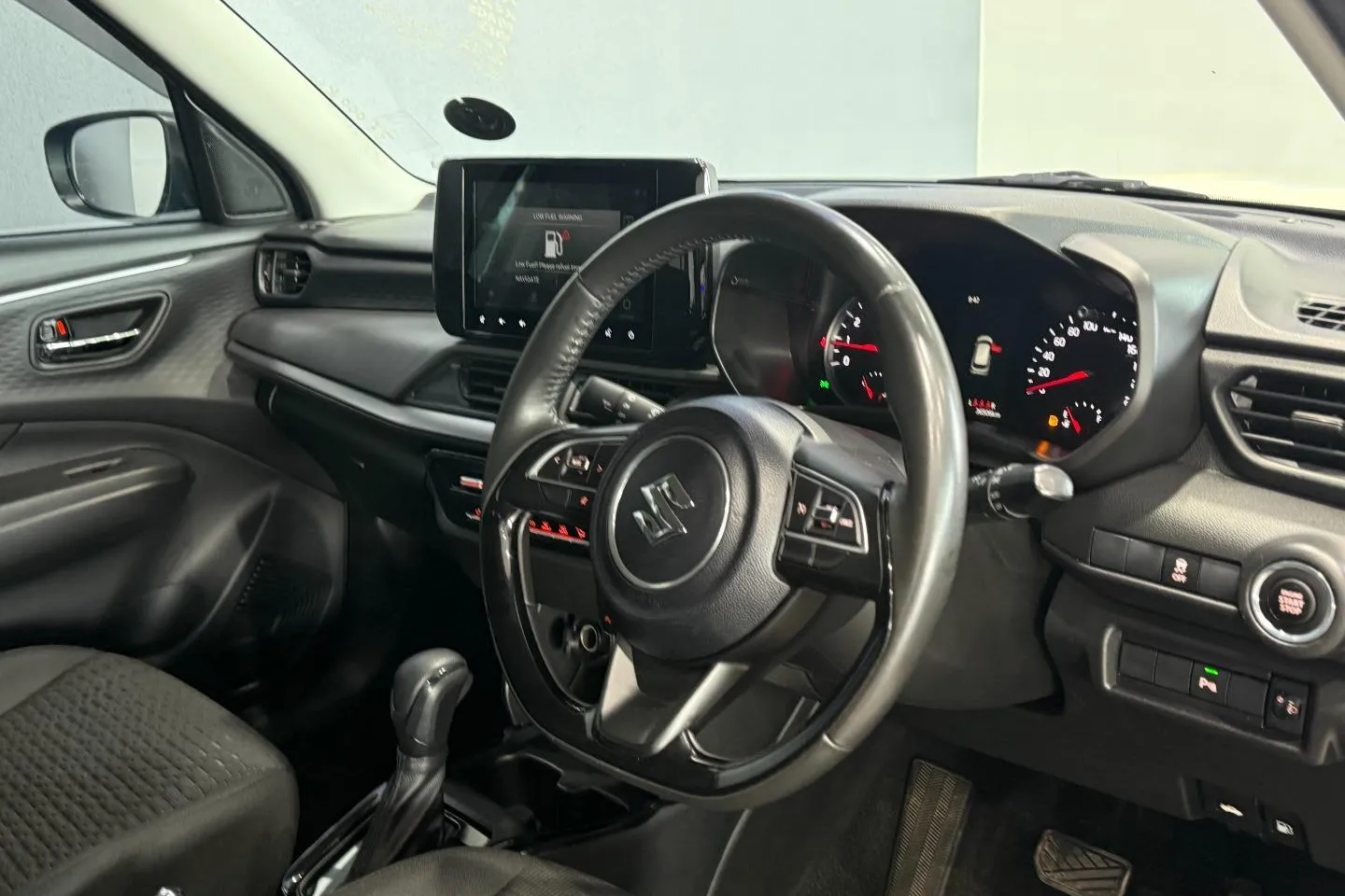 2024 Suzuki Swift 1.2 GLX CVT, photo 17 of 23