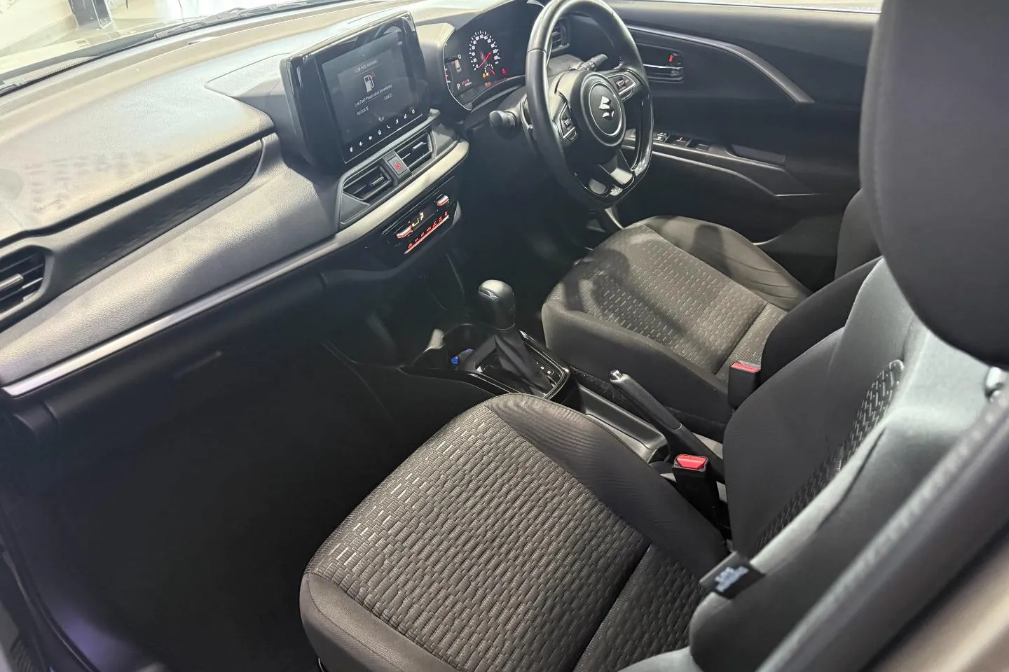 2024 Suzuki Swift 1.2 GLX CVT, photo 21 of 23