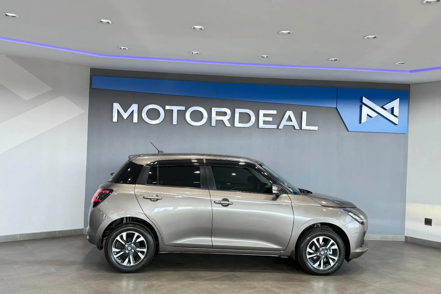 2024 Suzuki Swift 1.2 GLX CVT, photo 5 of 12