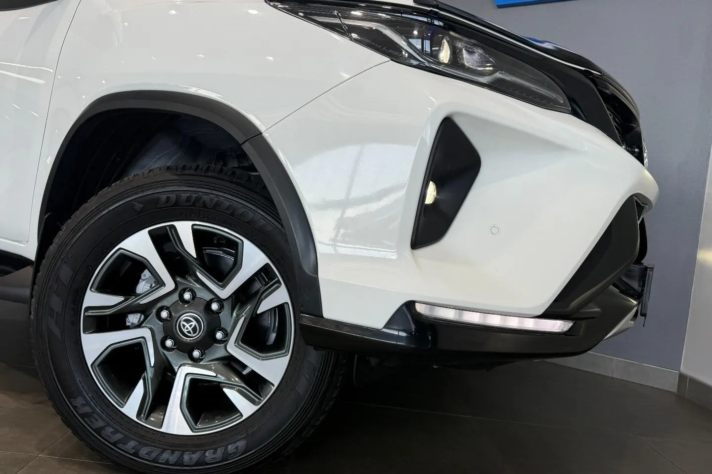 2024 Toyota Fortuner 2.4GD-6 Auto, photo 12 of 18