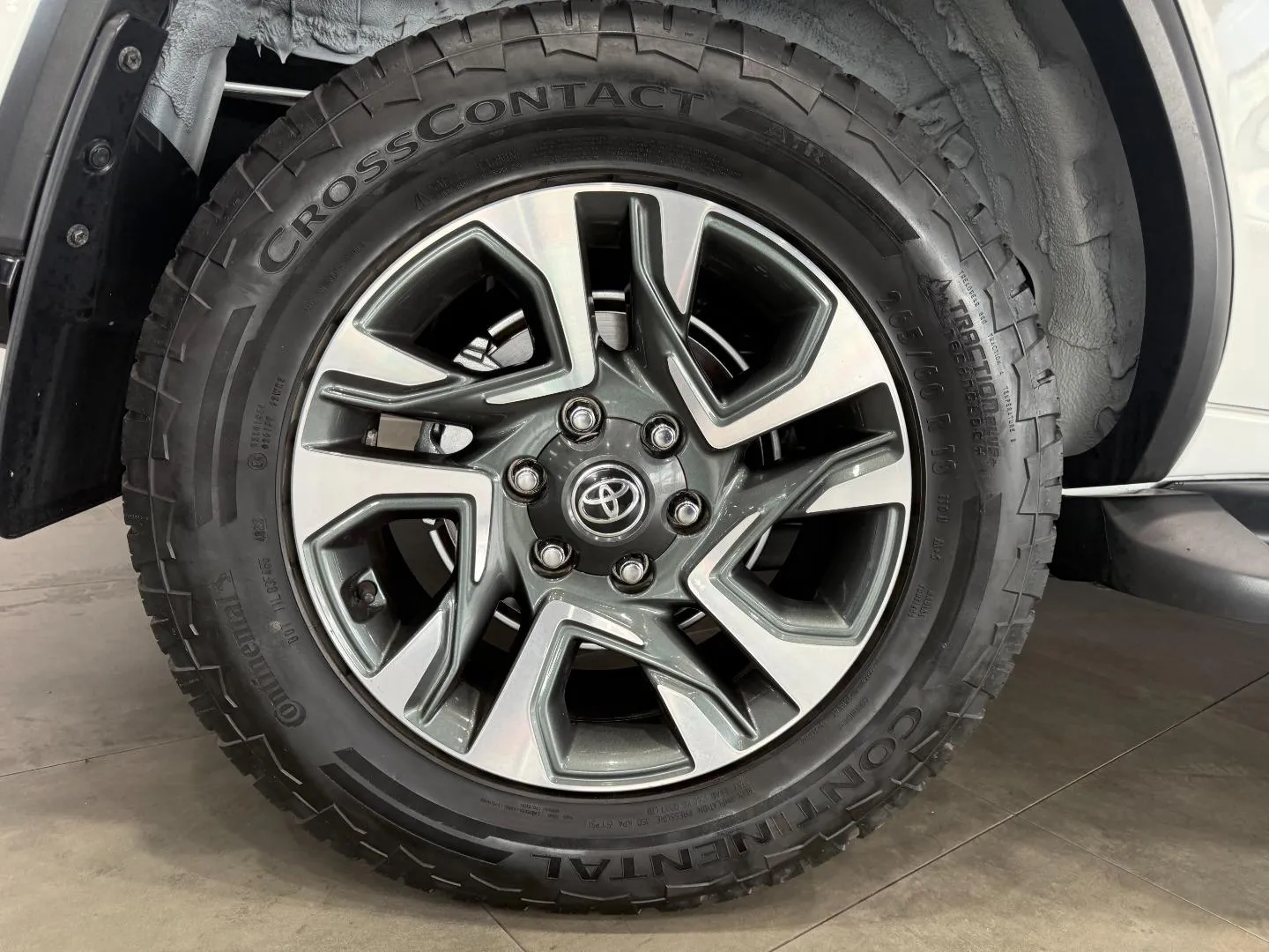 2024 Toyota Fortuner 2.4GD-6 Auto, photo 24 of 26
