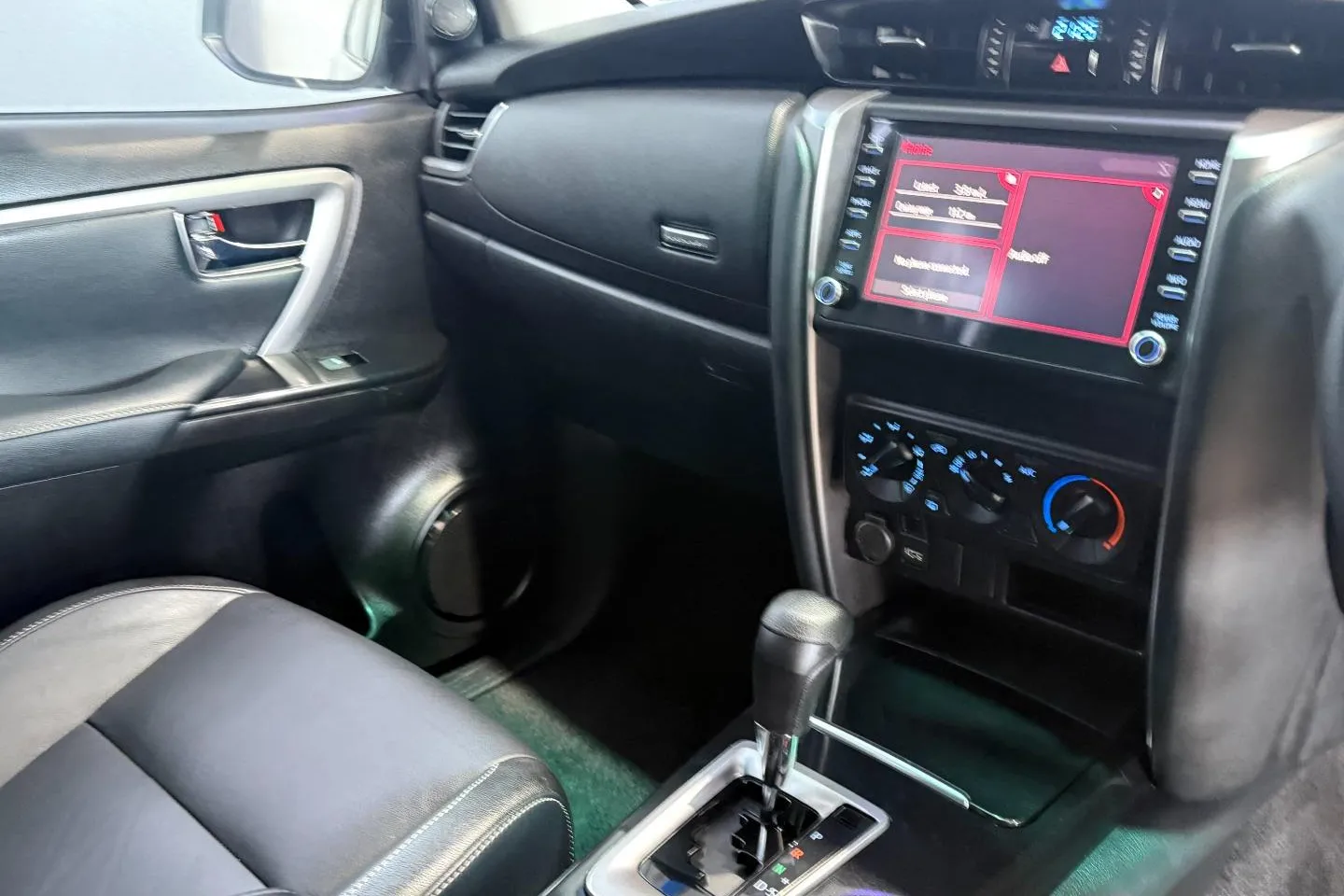 2024 Toyota Fortuner 2.4GD-6 Auto, photo 25 of 26