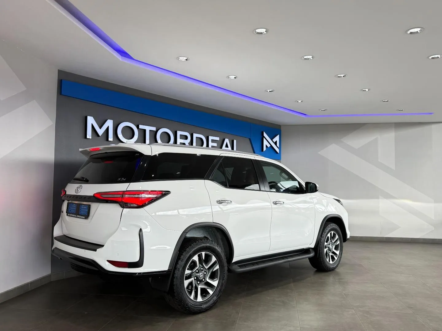 2024 Toyota Fortuner 2.4GD-6 Auto, photo 4 of 26