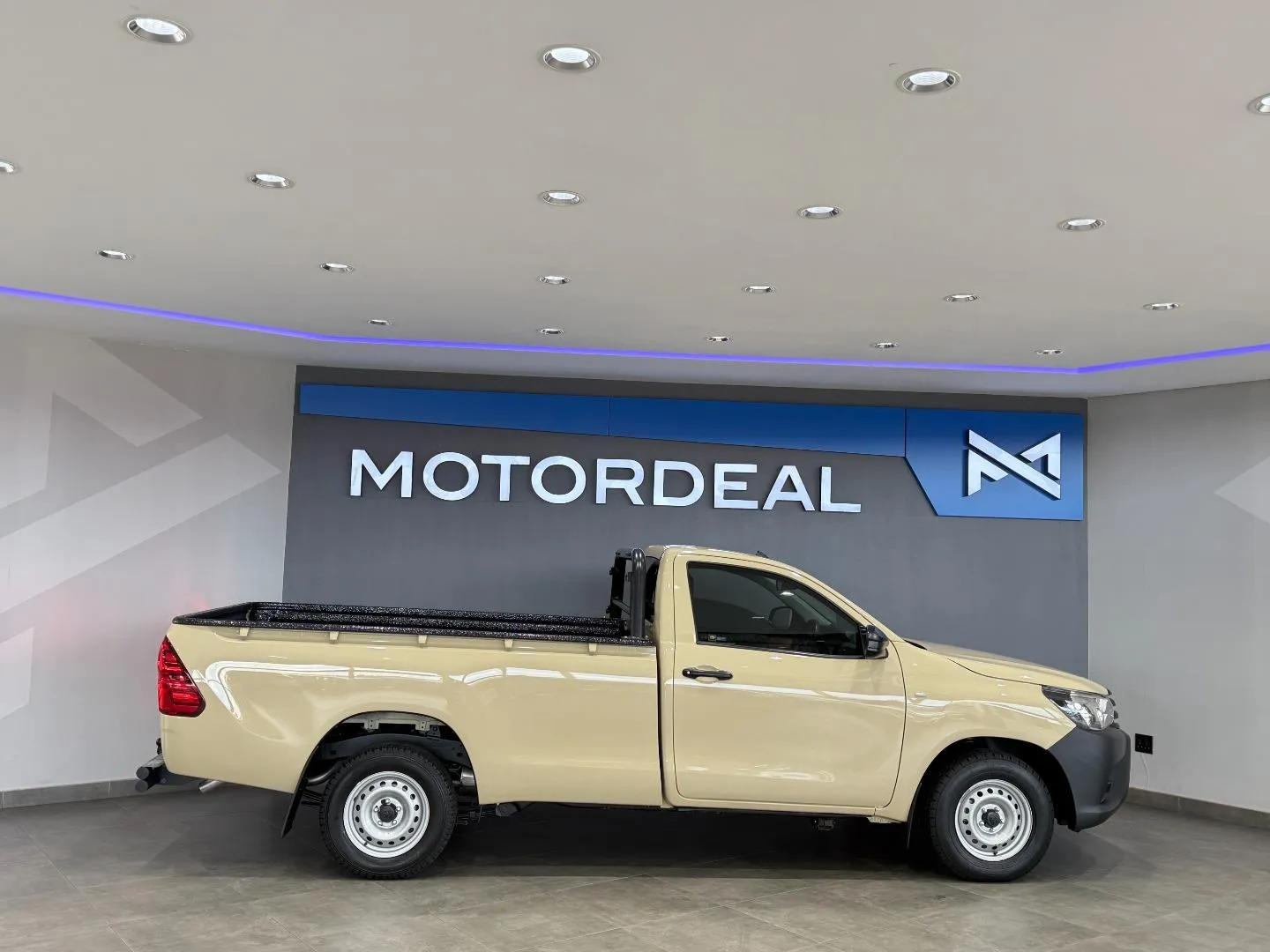 2024 Toyota Hilux 2.4GD Single Cab S (Aircon), photo 13 of 19