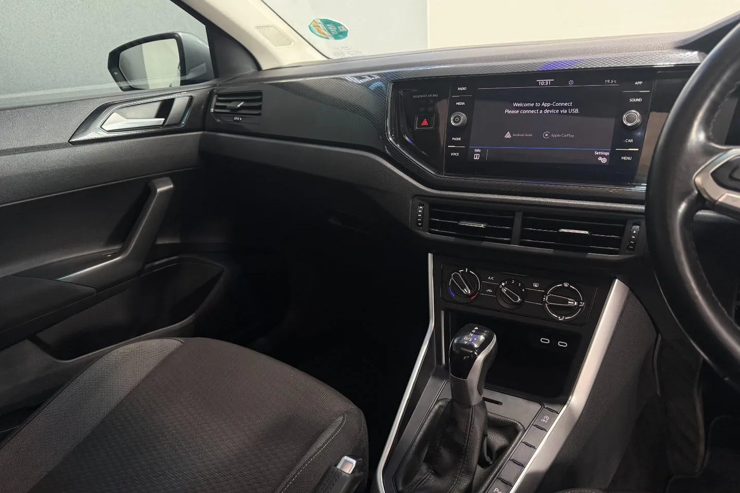 2024 Volkswagen Polo Hatch 1.0TSI Life Auto, photo 19 of 23