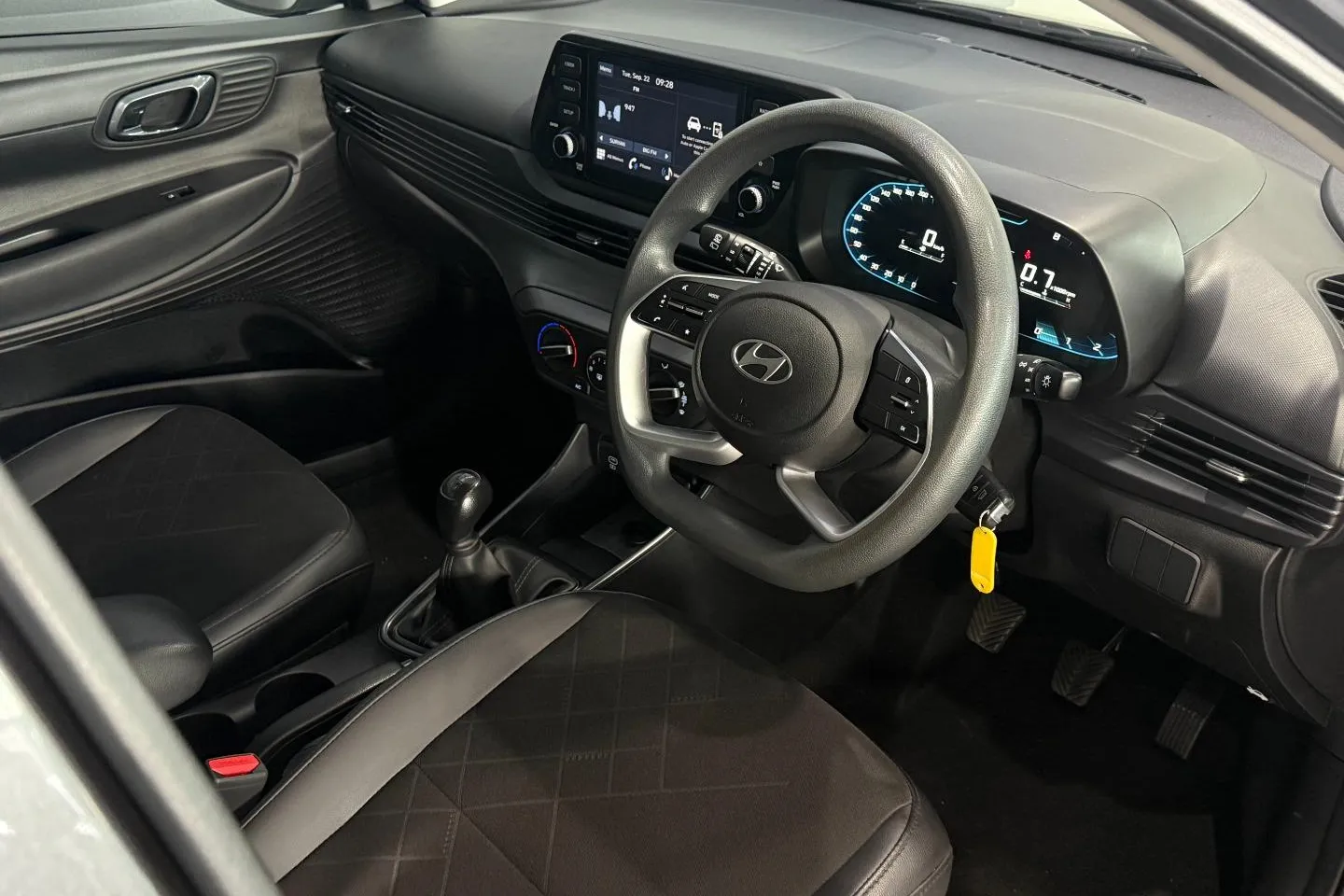 2025 Hyundai i20 1.2 Premium, photo 13 of 17