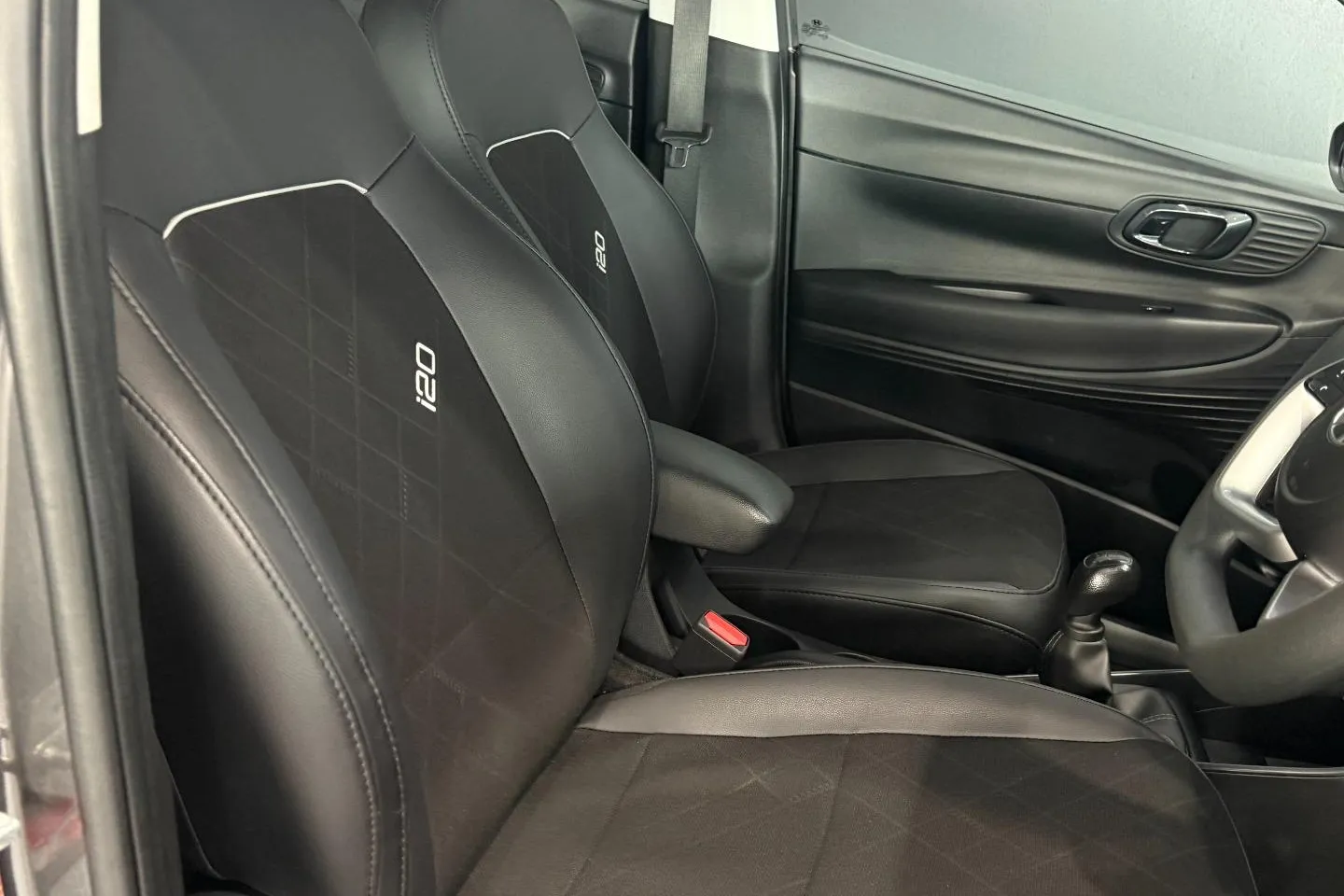 2025 Hyundai i20 1.2 Premium, photo 16 of 17