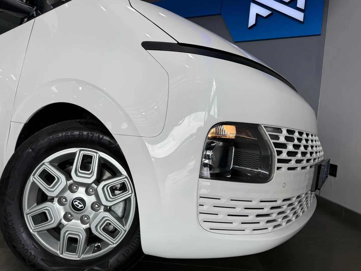 2025 Hyundai Staria 2.2D Executive 9-Seater, photo 11 of 26