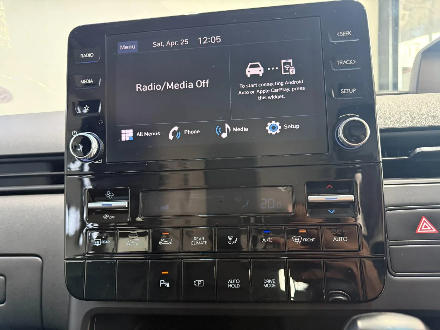 2025 Hyundai Staria 2.2D Executive 9-Seater, photo 16 of 26