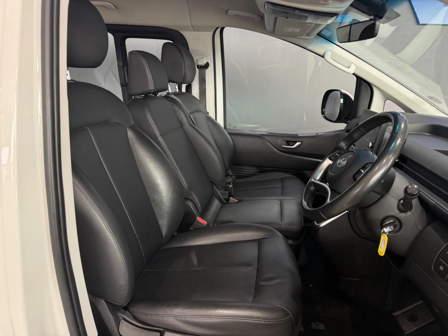 2025 Hyundai Staria 2.2D Executive 9-Seater, photo 19 of 26