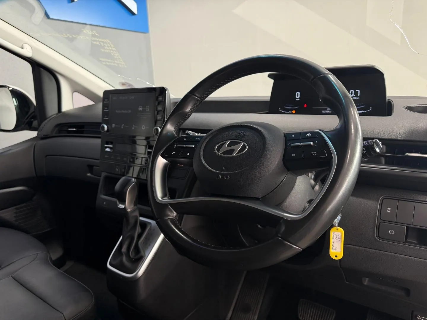2025 Hyundai Staria 2.2D Executive 9-Seater, photo 9 of 26