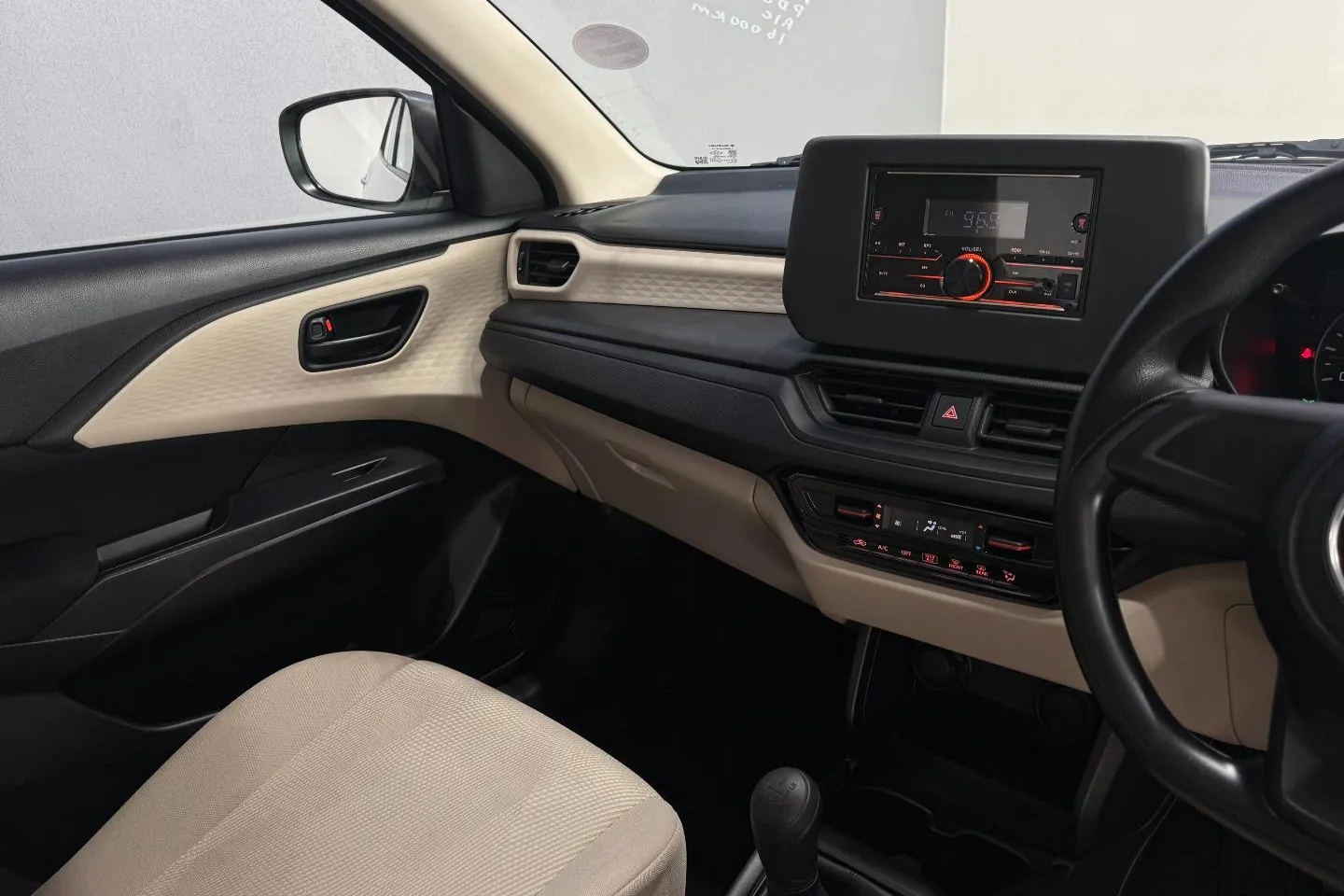 2025 Suzuki DZire 1.2 GA, photo 17 of 26