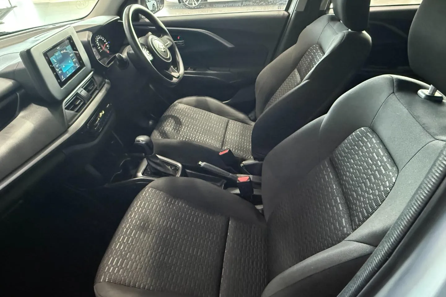 2025 Suzuki Swift 1.2 GL+ CVT, photo 15 of 24