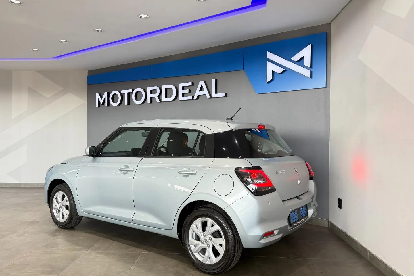2025 Suzuki Swift 1.2 GL+ CVT, photo 4 of 11