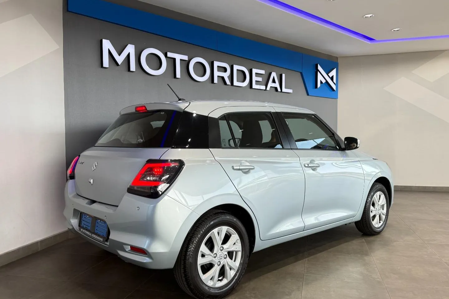 2025 Suzuki Swift 1.2 GL+ CVT, photo 5 of 11