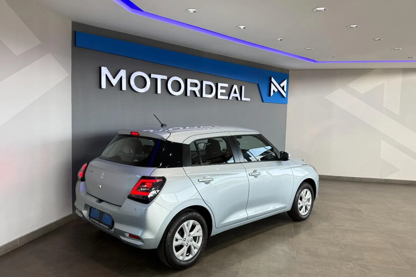 2025 Suzuki Swift 1.2 GL+ CVT, photo 6 of 11