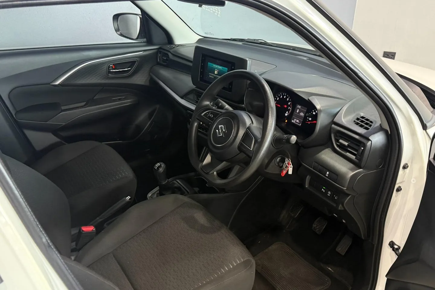 2025 Suzuki Swift 1.2 GL+ Manual, photo 14 of 25