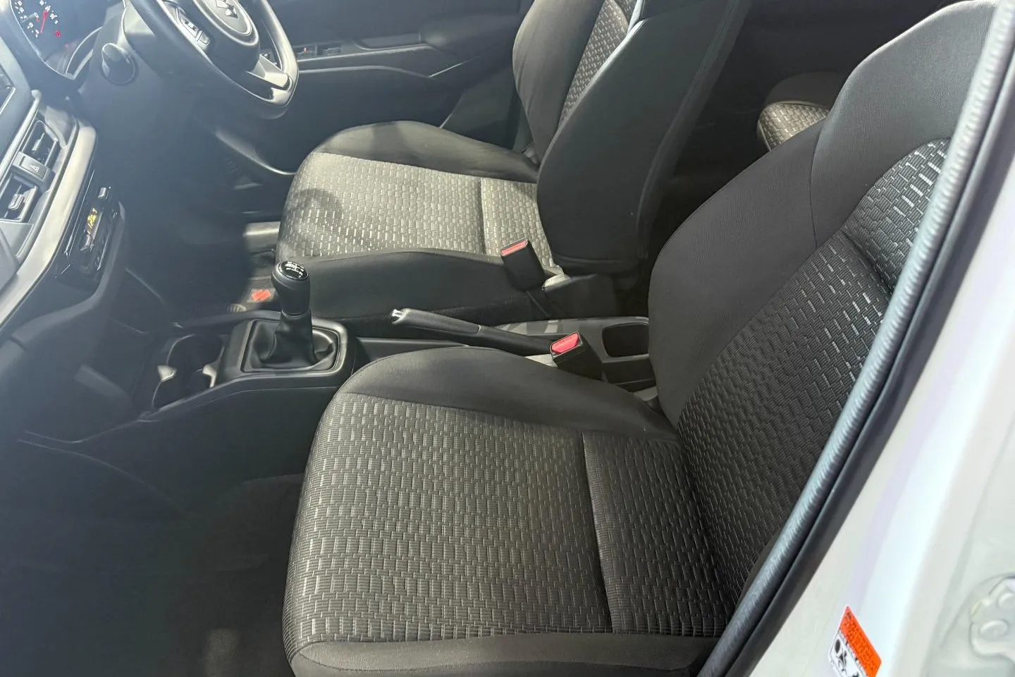 2025 Suzuki Swift 1.2 GL+ Manual, photo 21 of 25