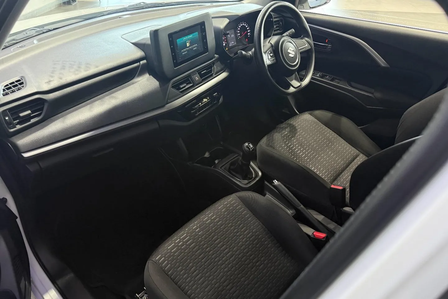 2025 Suzuki Swift 1.2 GL+ Manual, photo 25 of 25