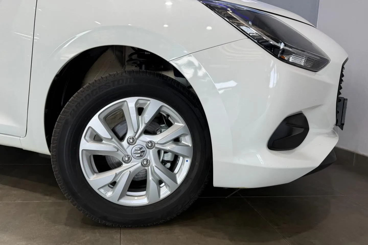 2025 Suzuki Swift 1.2 GL+ Manual, photo 9 of 25