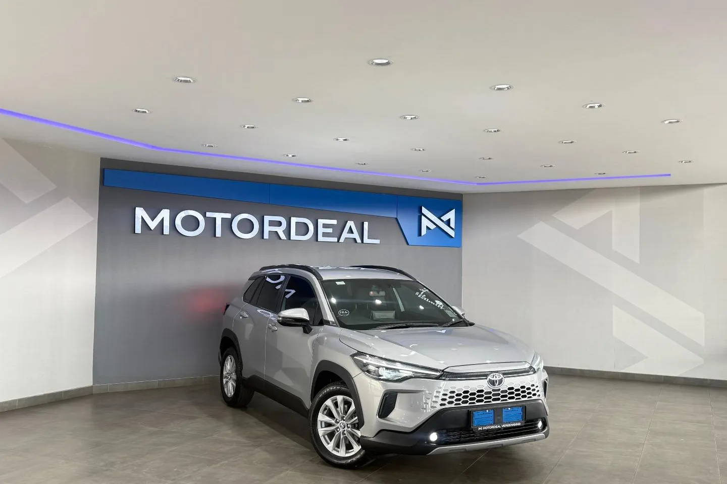 2025 Toyota Corolla Cross 1.8 XS, photo 1 of 27