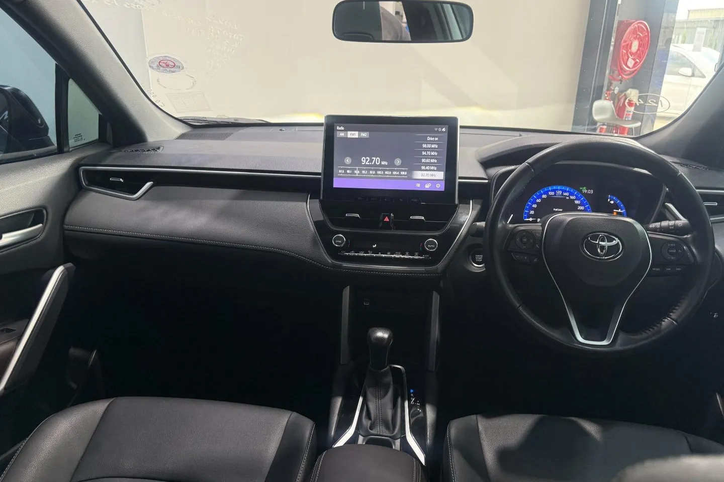 2025 Toyota Corolla Cross 1.8 XS, photo 18 of 27