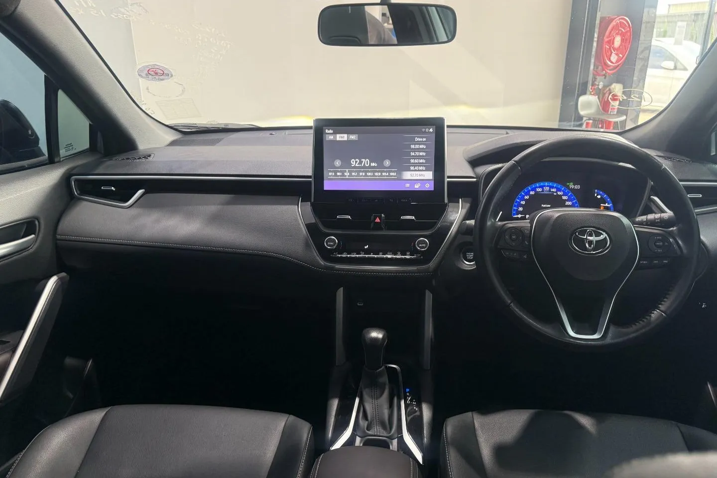 2025 Toyota Corolla Cross 1.8 XS, photo 21 of 27