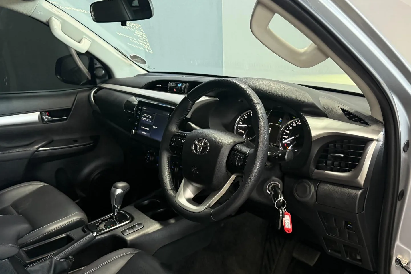 2025 Toyota Hilux 2.8GD-6 Double Cab 4x4 Raider Auto, photo 15 of 16