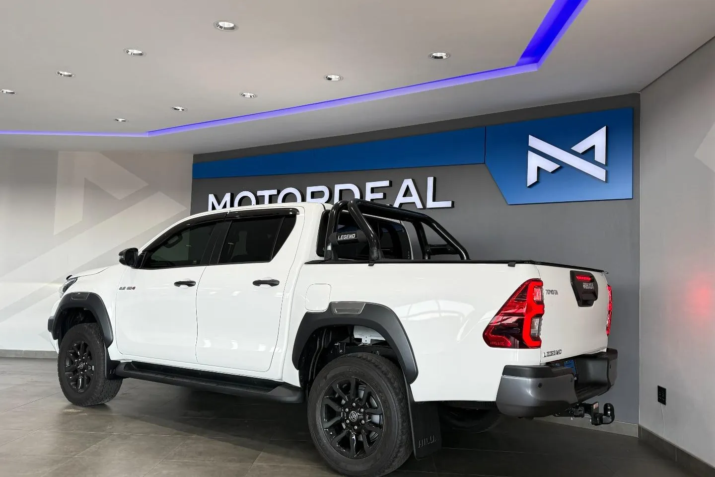 2025 Toyota Hilux 2.8GD-6 Double Cab Legend Auto, photo 13 of 30
