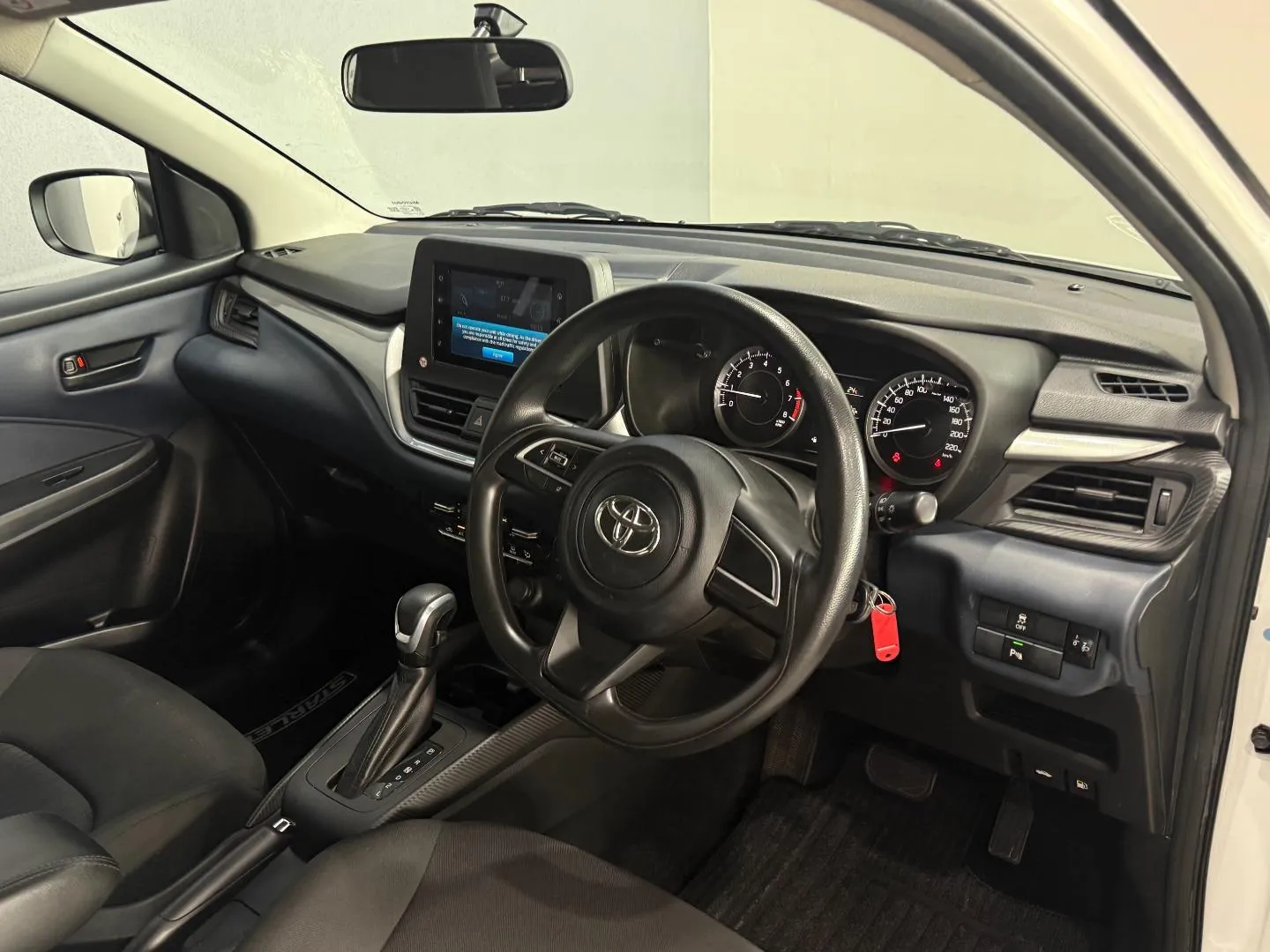 2025 Toyota Starlet 1.5 XS Auto, photo 10 of 22