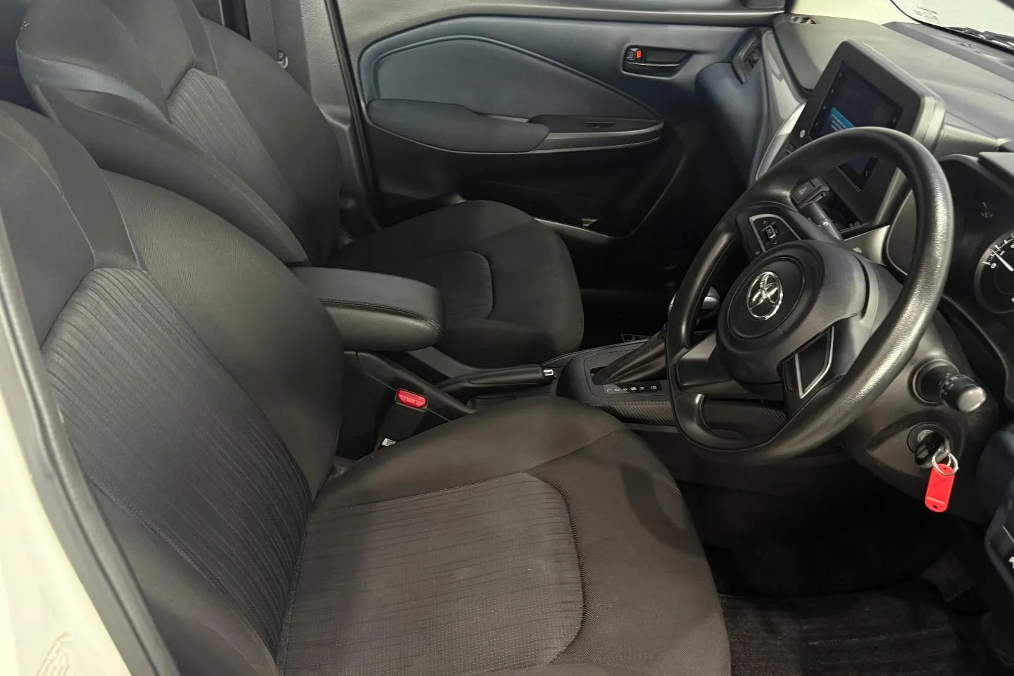2025 Toyota Starlet 1.5 XS Auto, photo 13 of 22