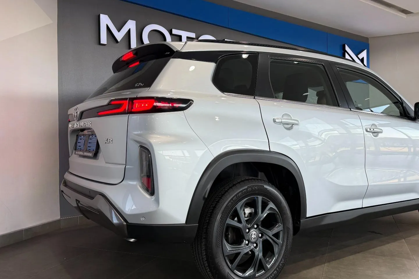 2025 Toyota Urban Cruiser 1.5 XR Auto, photo 4 of 12