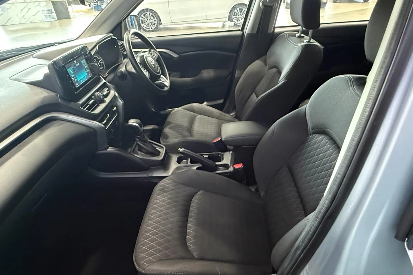2025 Toyota Urban Cruiser 1.5 XR Auto, photo 8 of 12