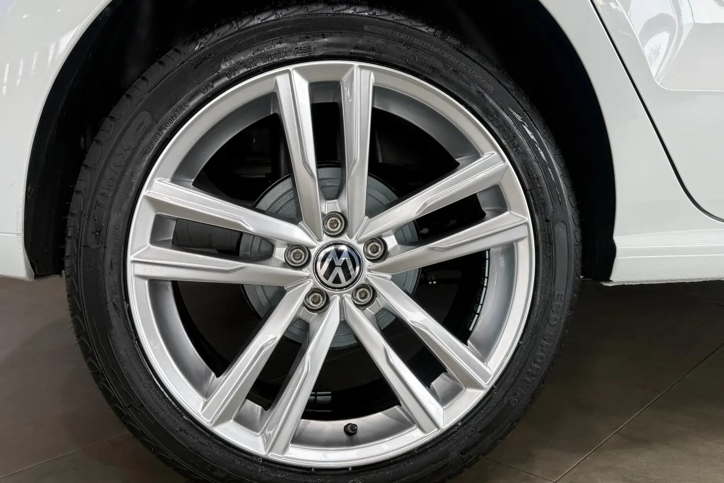 2025 Volkswagen Polo Vivo Hatch 1.4, photo 14 of 16