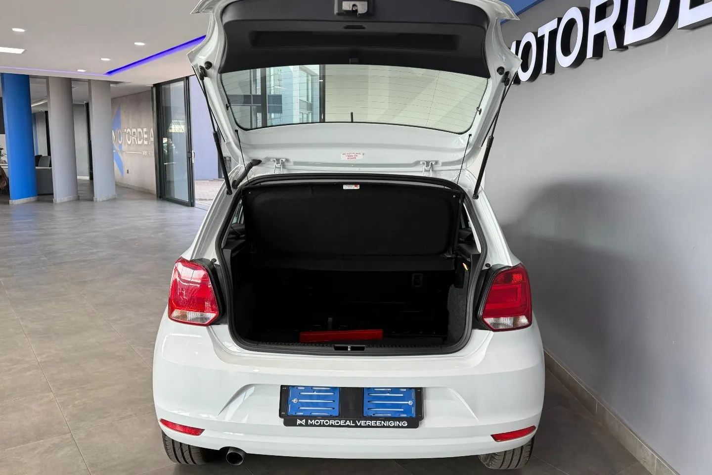 2025 Volkswagen Polo Vivo Hatch 1.6 Life Tip, photo 7 of 13
