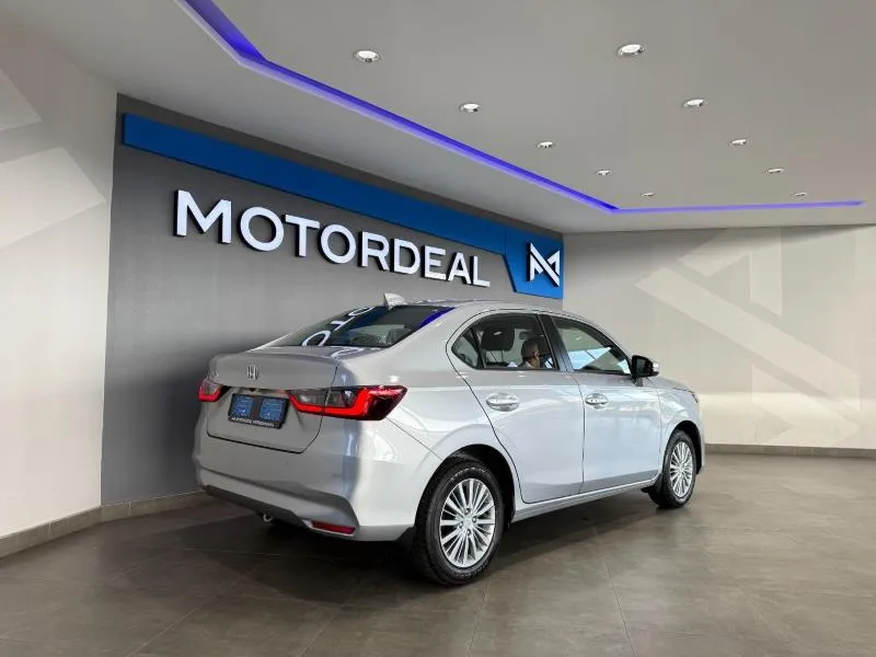 2026 Honda Amaze 1.2 Trend, photo 9 of 11