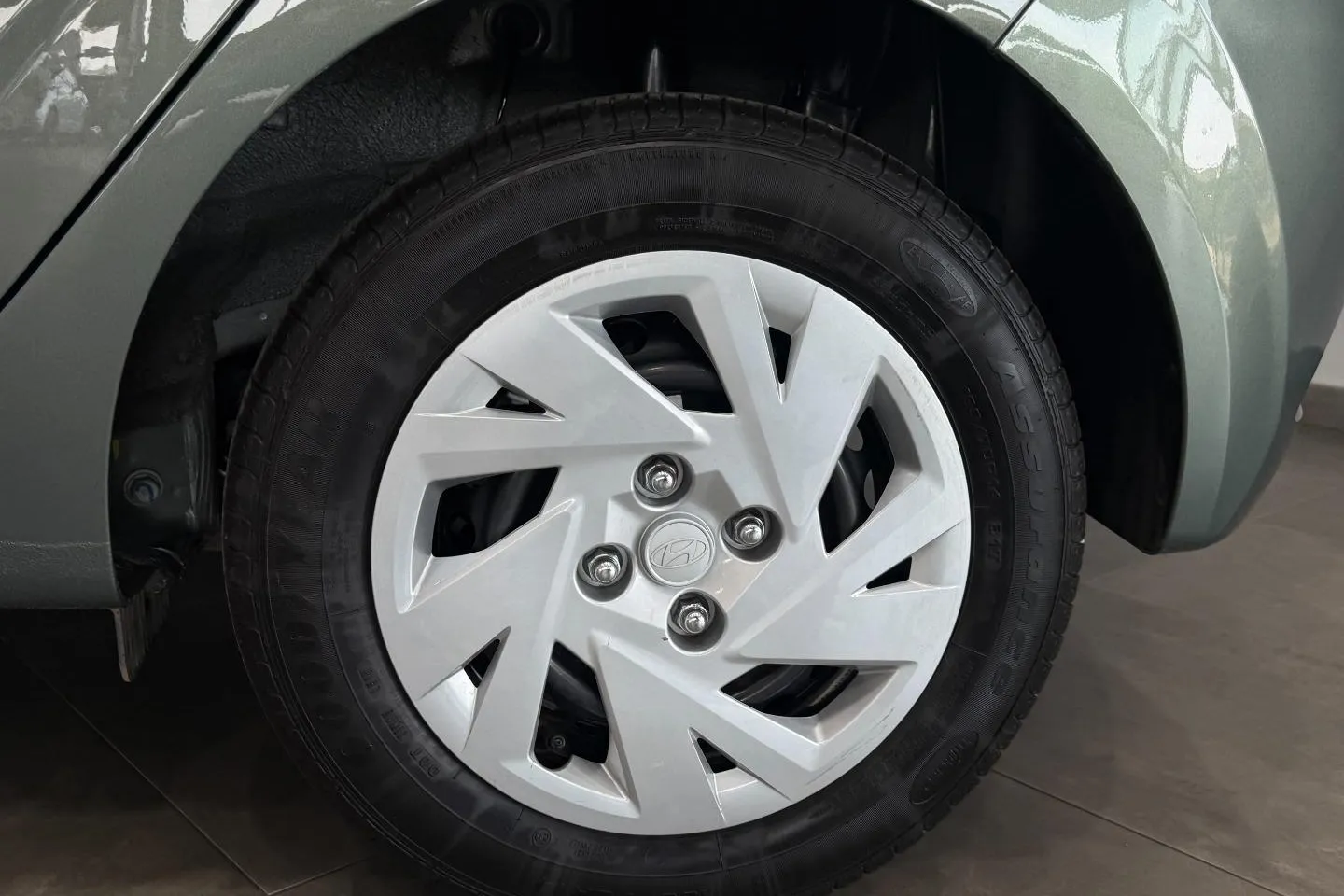 2026 Hyundai Grand i10 1.0 Premium Hatch, photo 12 of 13